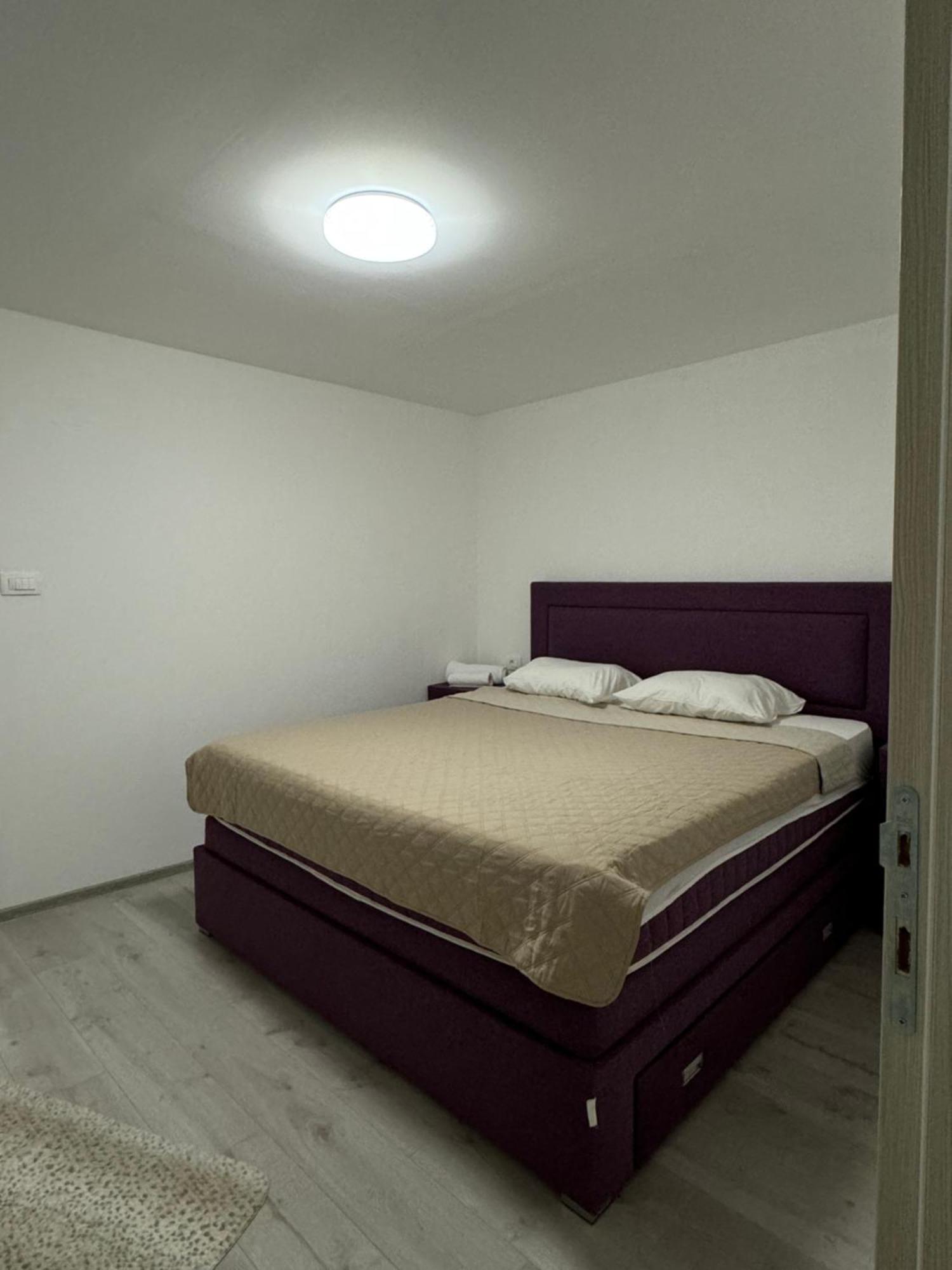 Apartment Airport Dd Mitrovici  Eksteriør bilde